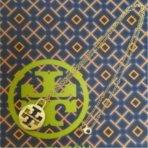 Tory Burch Large Logo Charm Gold Plated Necklace - Picture 5 of 8